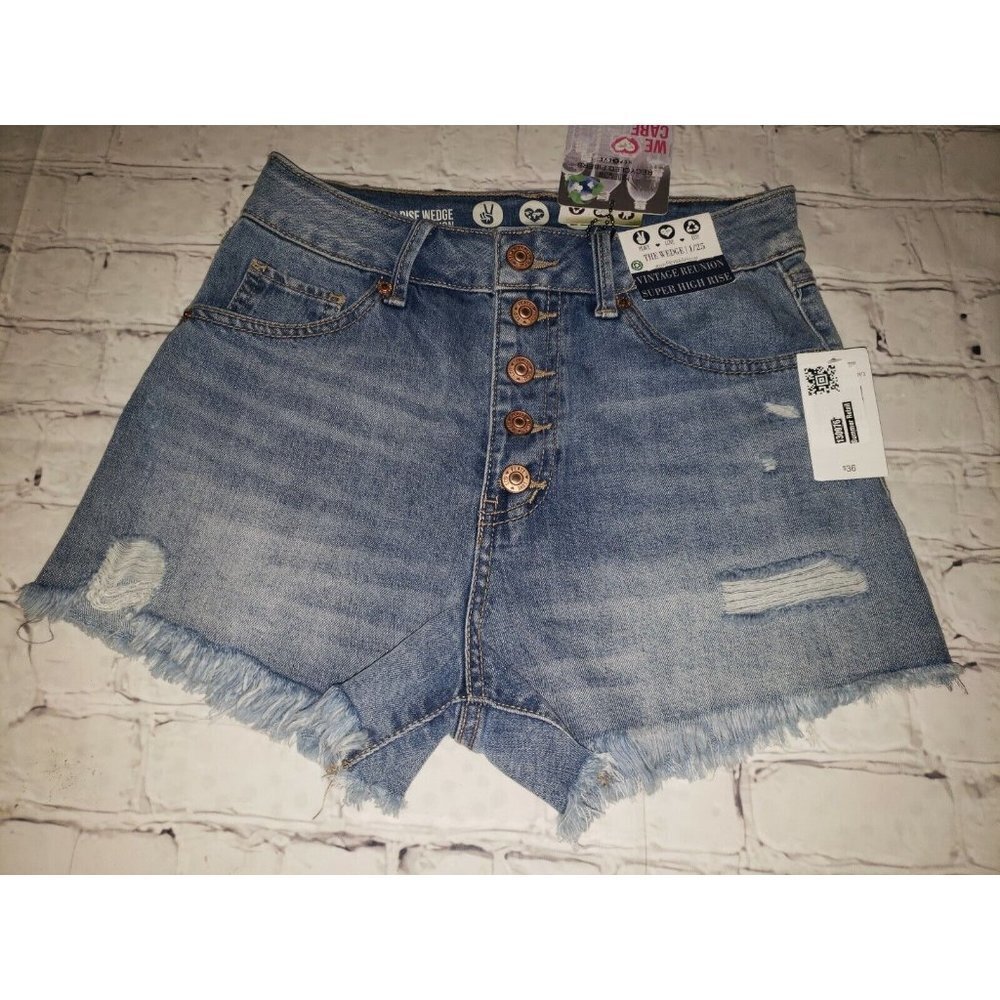 𝅺NWT Repreve THE WEDGE Super High-Rise Button Front Jean Shorts Size 3/26